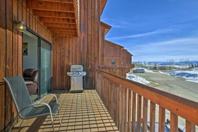 Near Lake Granby Grand Lake Townhome with Views